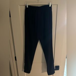 Black BCBG Ankle Pants. Size XS